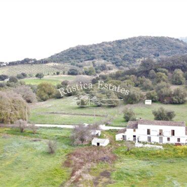 Ref. 096 Cortijo y terreno