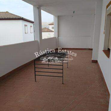 Ref. 371 Garaje local y vivienda 4
