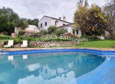 Ref. 221 Chalet con piscina e invitado 15