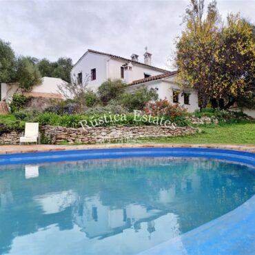 Ref. 221 Chalet con piscina e invitado 15