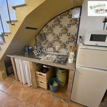 Ref. 204 Casa de pueblo logo