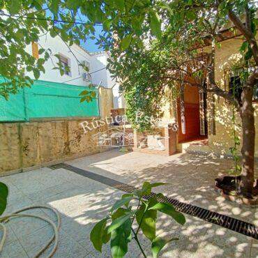 Ref. 056 Casa con patio y terraza en Benadalid 9