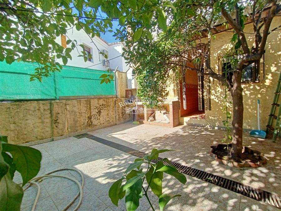 Ref. 056 Casa con patio y terraza en Benadalid 9