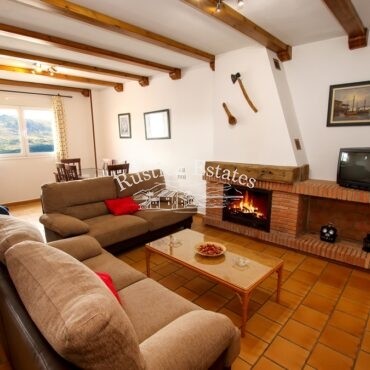 Ref. 074 Casa rurales en Cortes 1