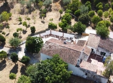 Ref. 262 Cortijo grande junto al rio 8